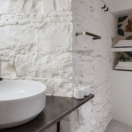 Centro I S. Michele 1 *